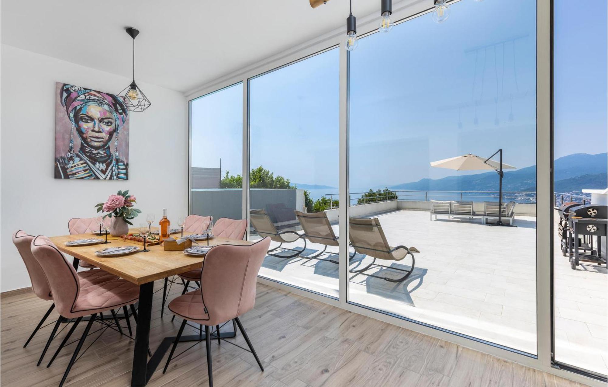 Amazing Apartment In Rijeka With Wifi Extérieur photo